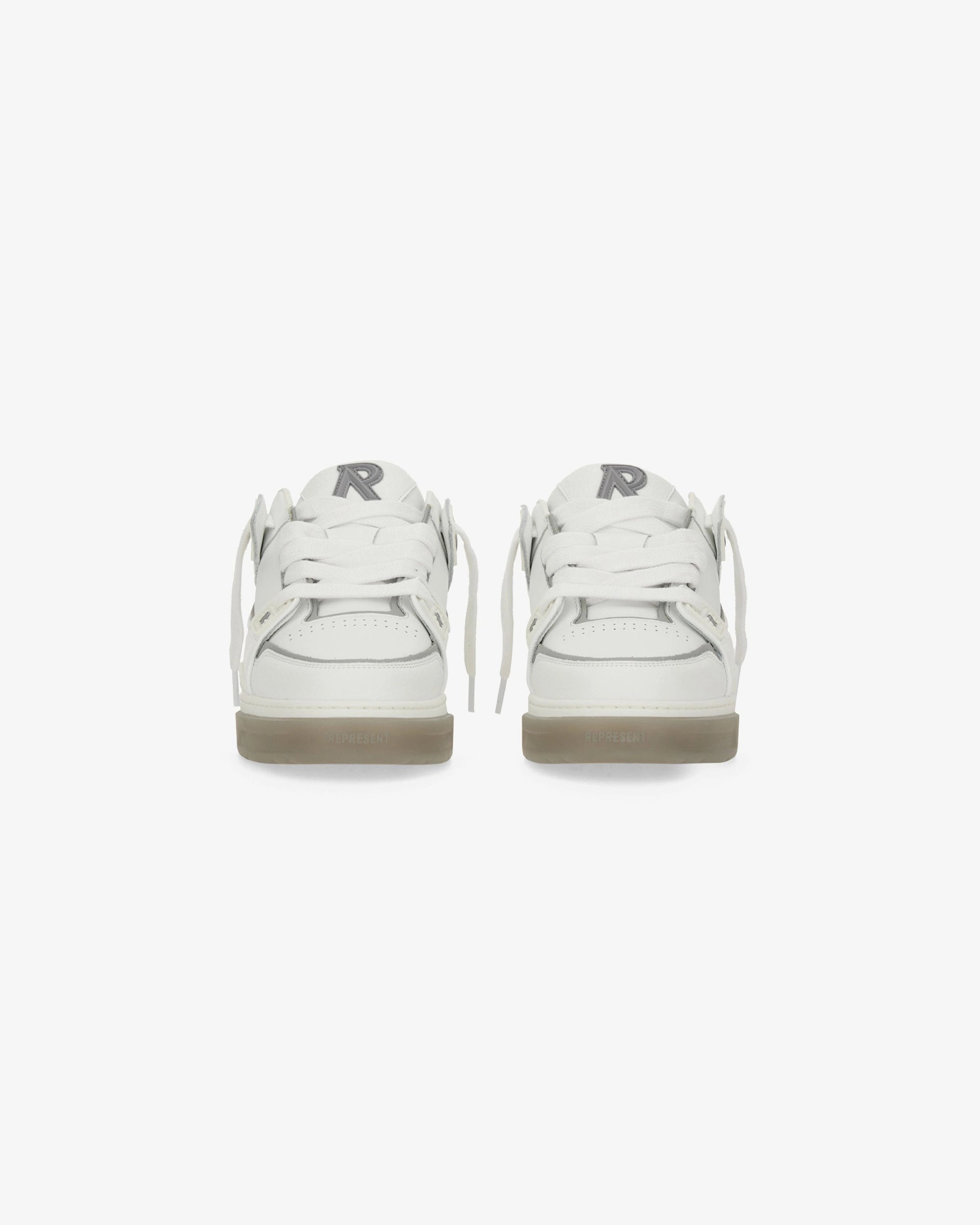 Sneakers studio