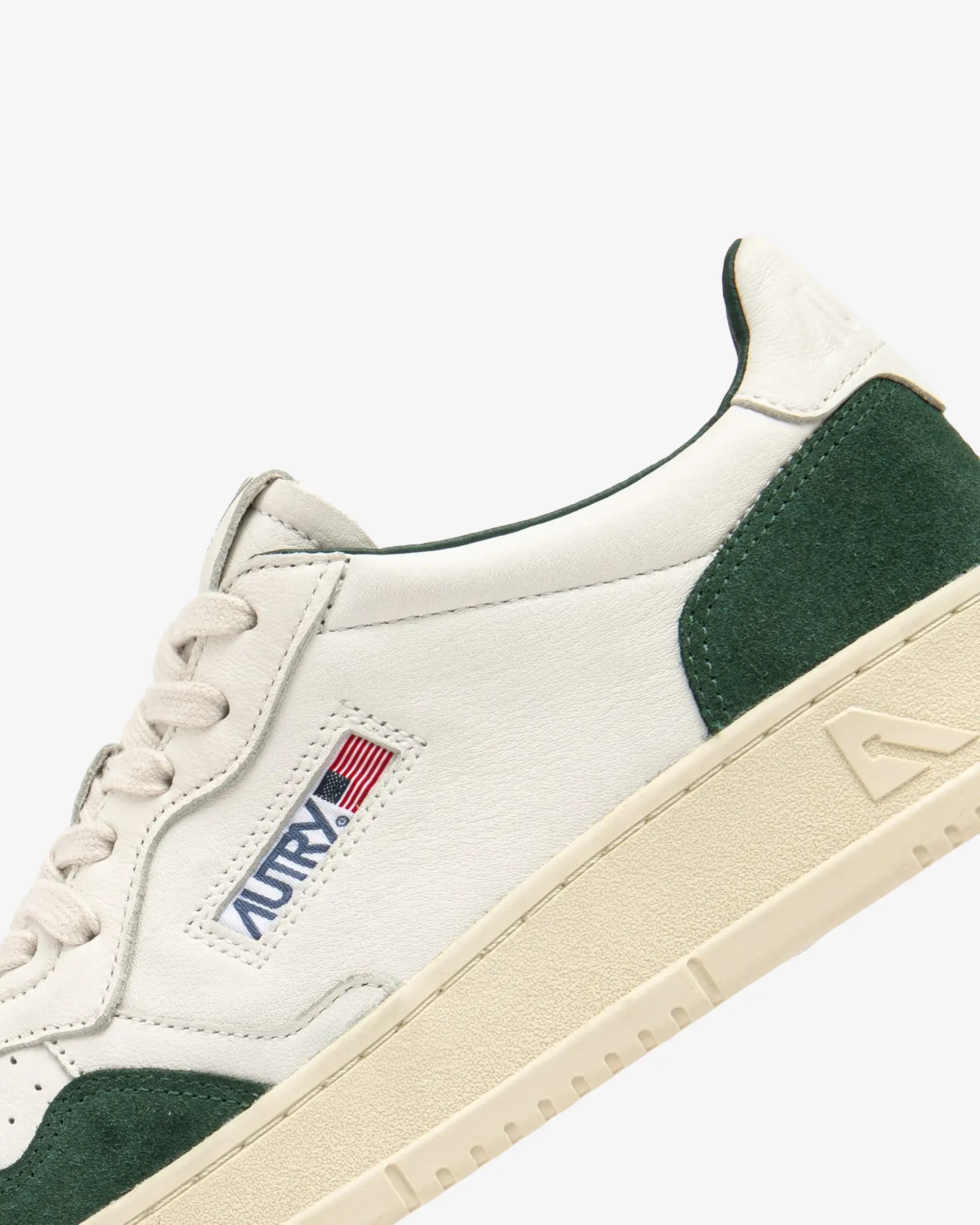 MEDALIST LOW IN NAPPA BIANCA E SUEDE VERDE