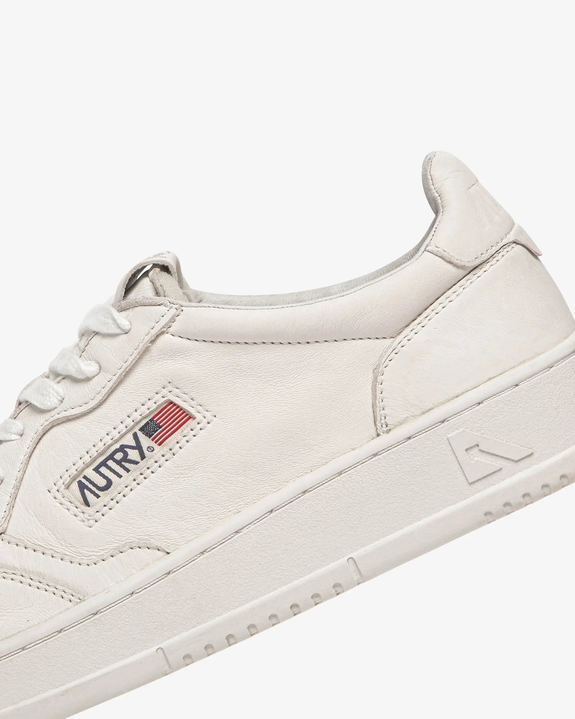 SNEAKERS MEDALIST LOW IN NAPPA SUPER SOFT BIANCO OTTICO
