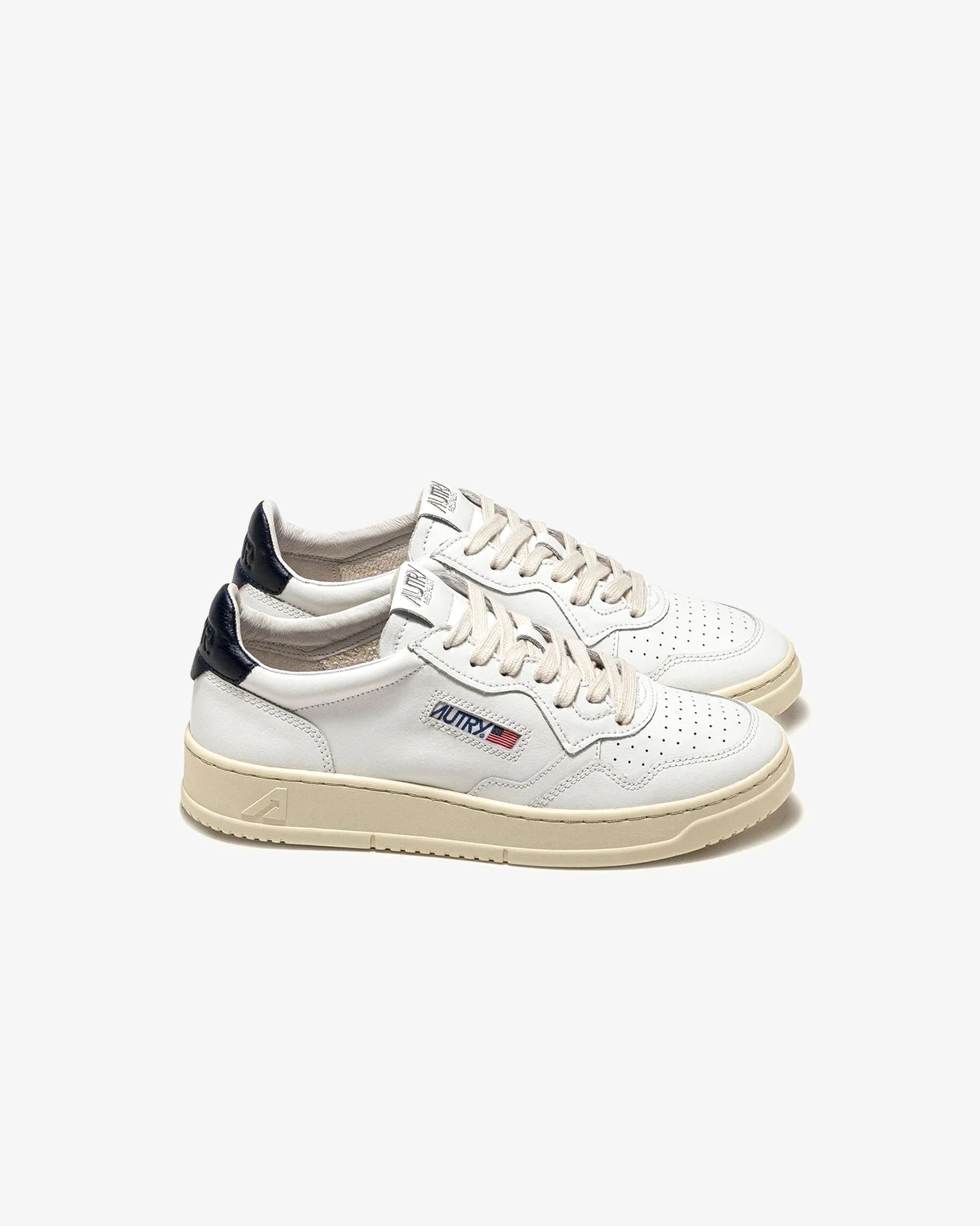 MEDALIST LOW IN PELLE BIANCA E SPACE