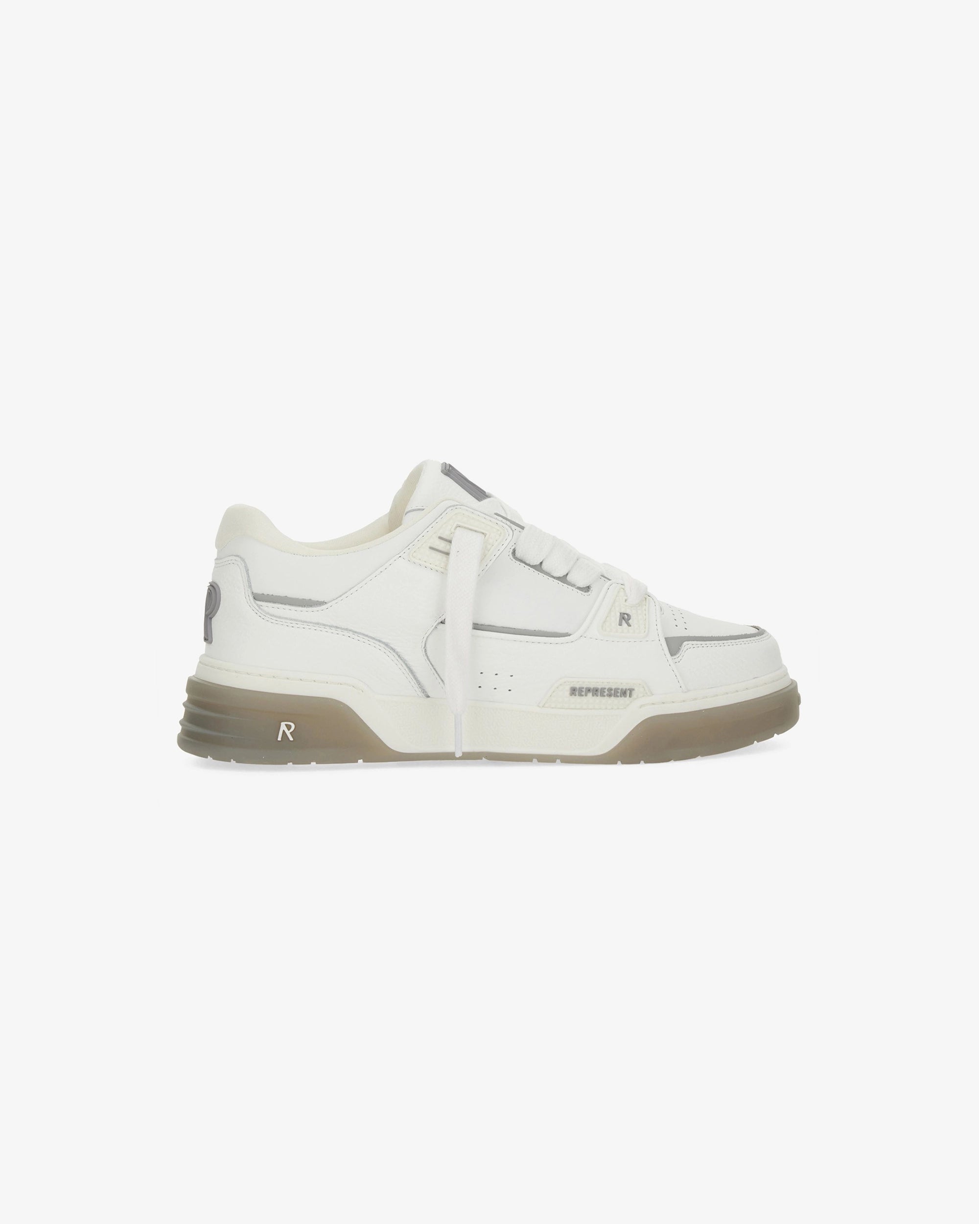 Sneakers studio