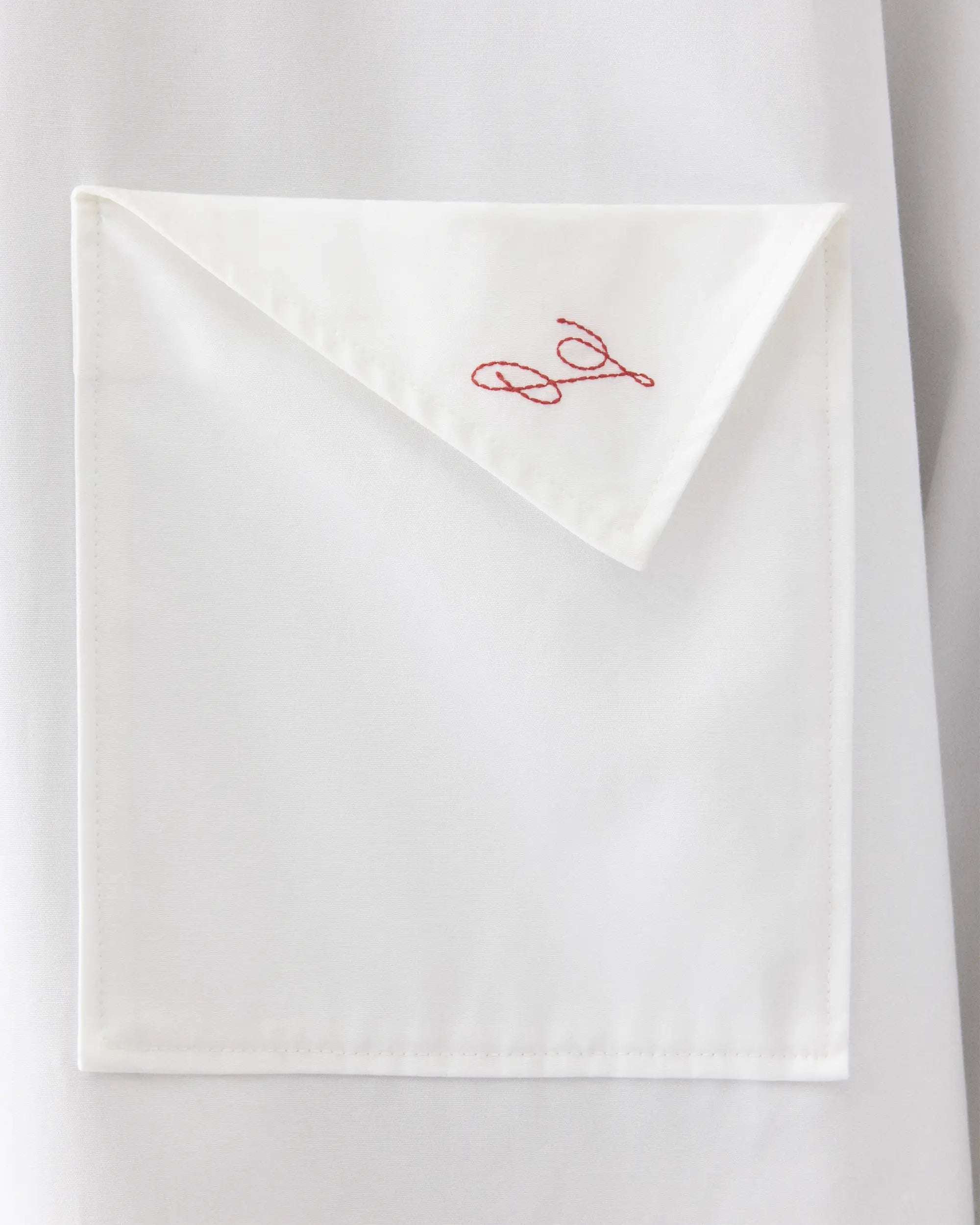 Camicia con taschino ripiegato.