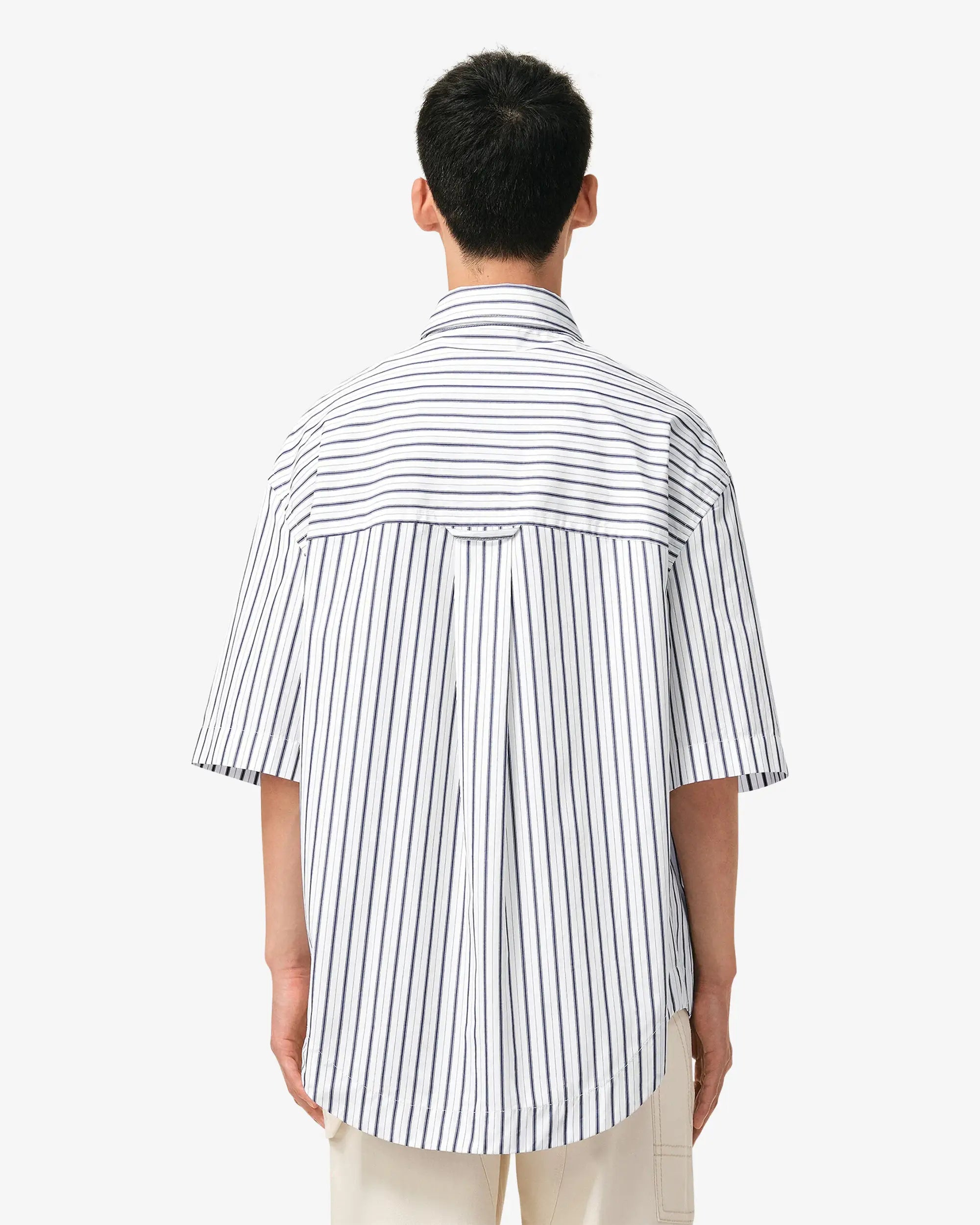 Camicia ampia a maniche corte a righe