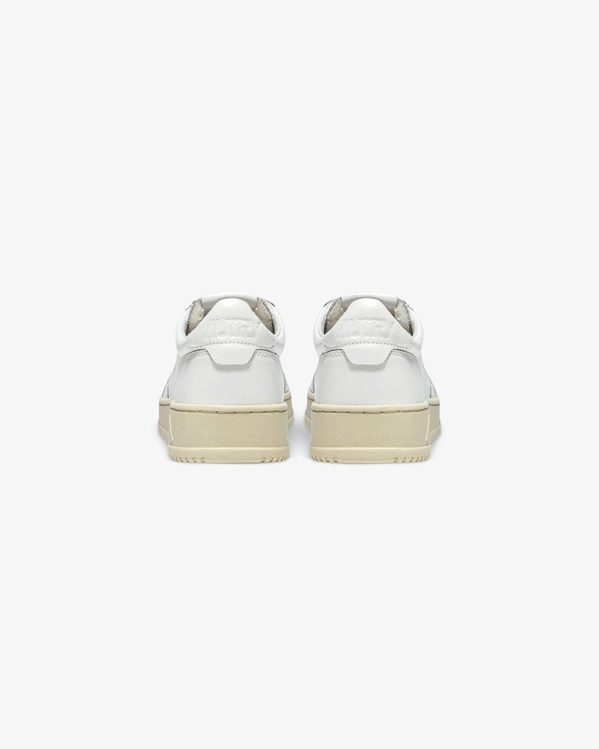 MEDALIST LOW IN PELLE BIANCA