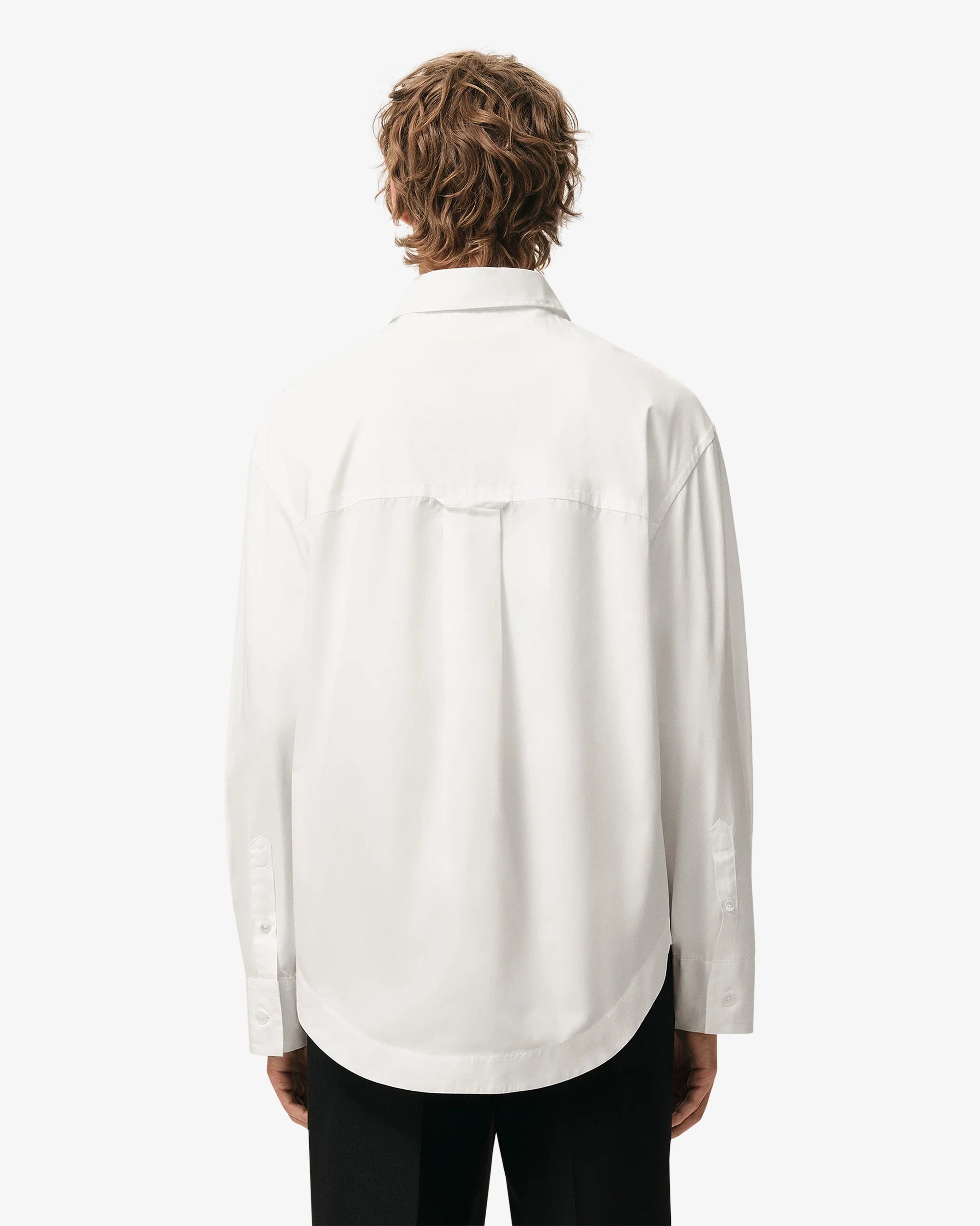 Camicia ampia con colletto a punta