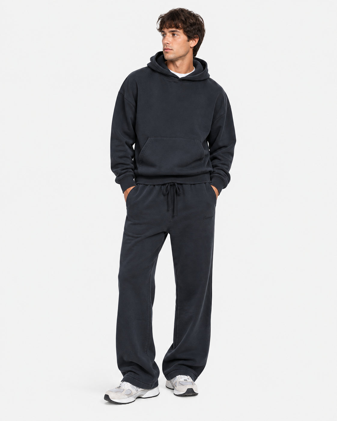Pantaloni sportivi con ricamo